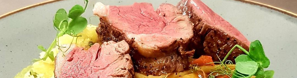 House Kitchen & Grill by CHAPTERS food durham